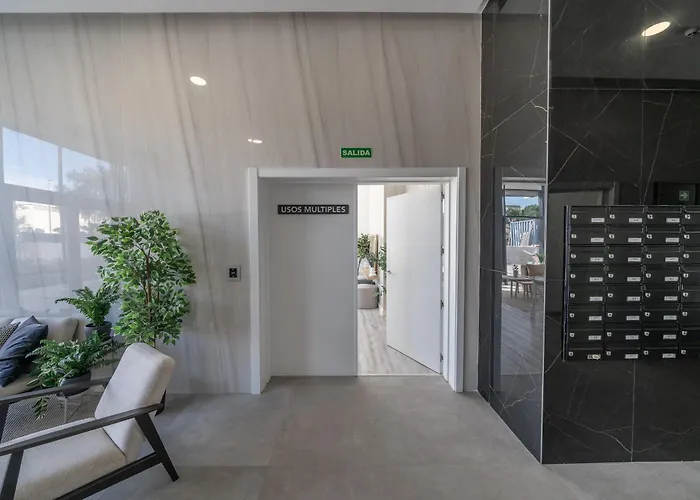 Xpce Urban 9 Malaga Skyline - Parking Free