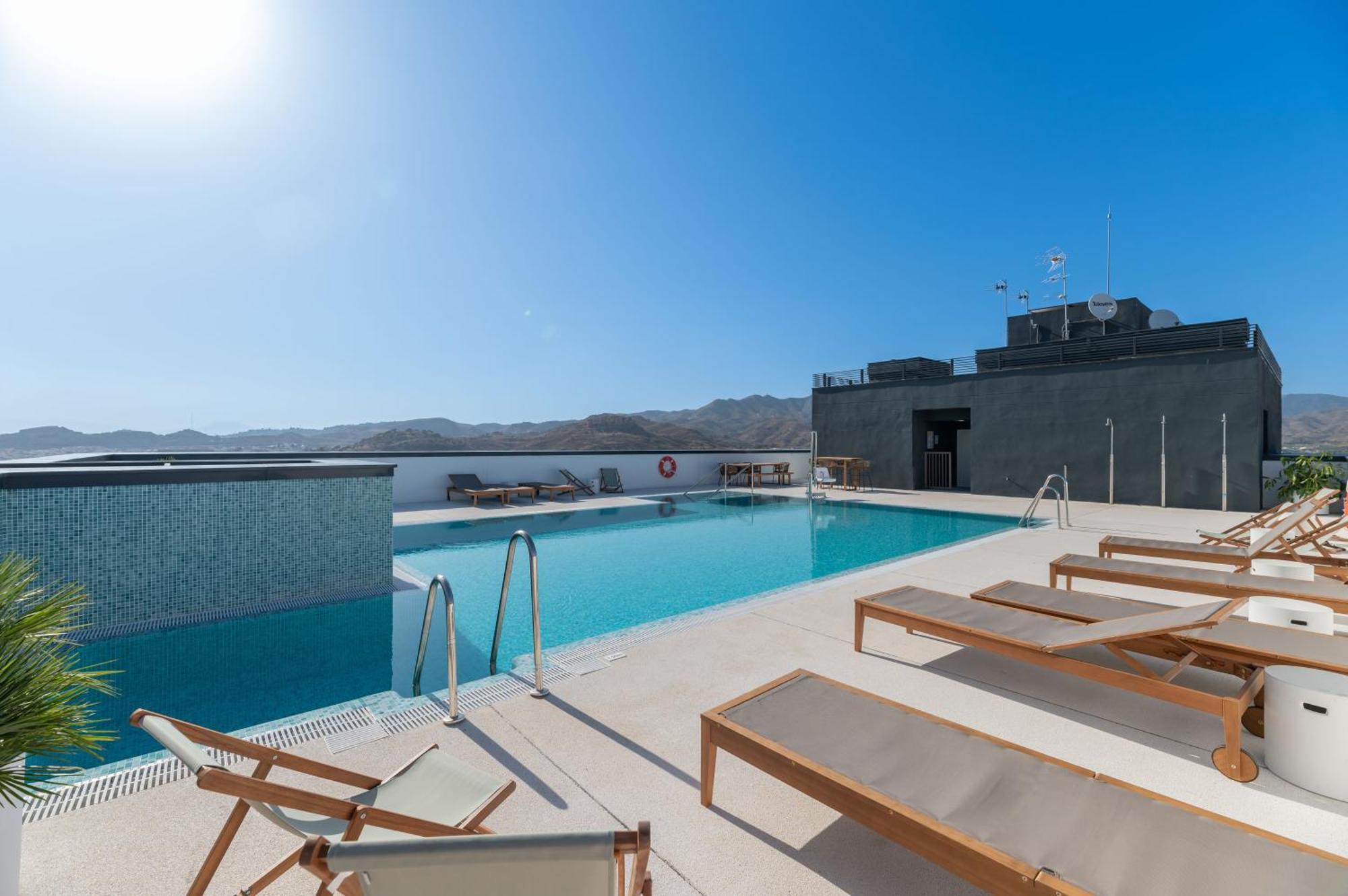 Xpce Urban 9 Skyline - Parking Free Apartament Malaga